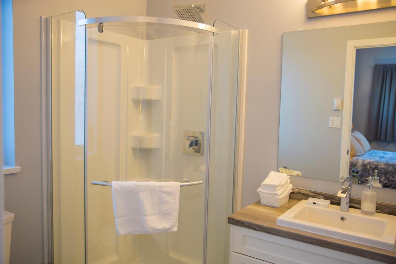 Downtown Whitehorse Deluxe 2 Bedroom Condo ภายนอก รูปภาพ